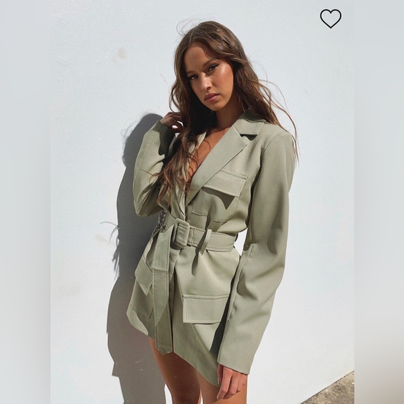 LIONESS Blazer / Dress - Picture 6 of 14